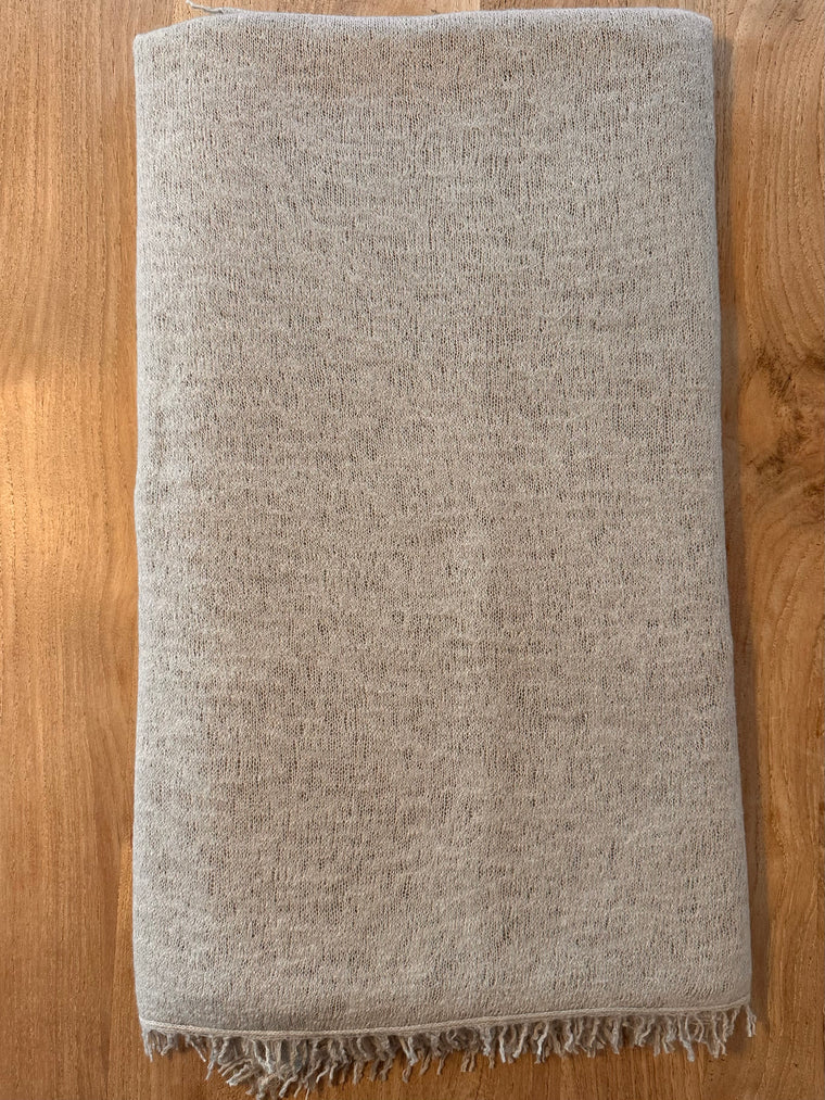 Cashmere and wool Meru blanket