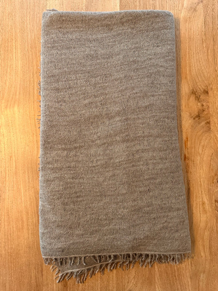 Cashmere and wool Meru blanket
