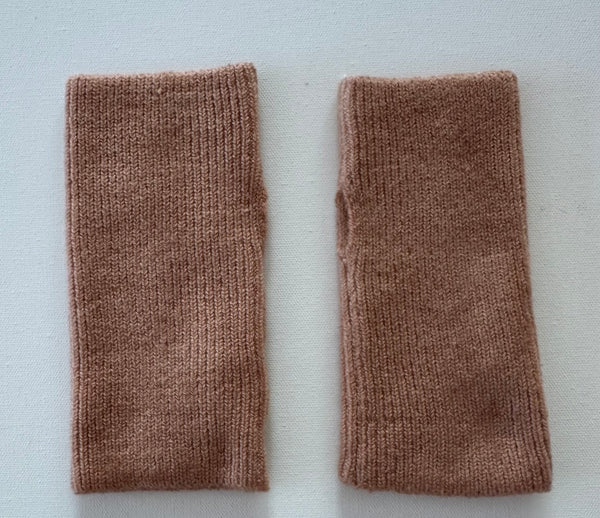 Cashmere sleeves ribbed