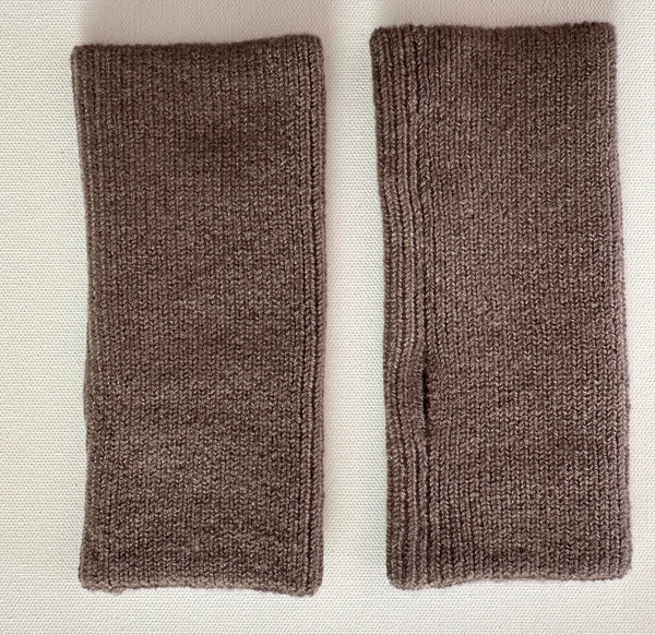 Cashmere sleeves ribbed