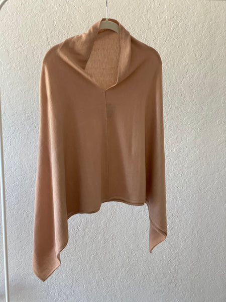 Cashmere Poncho Essential