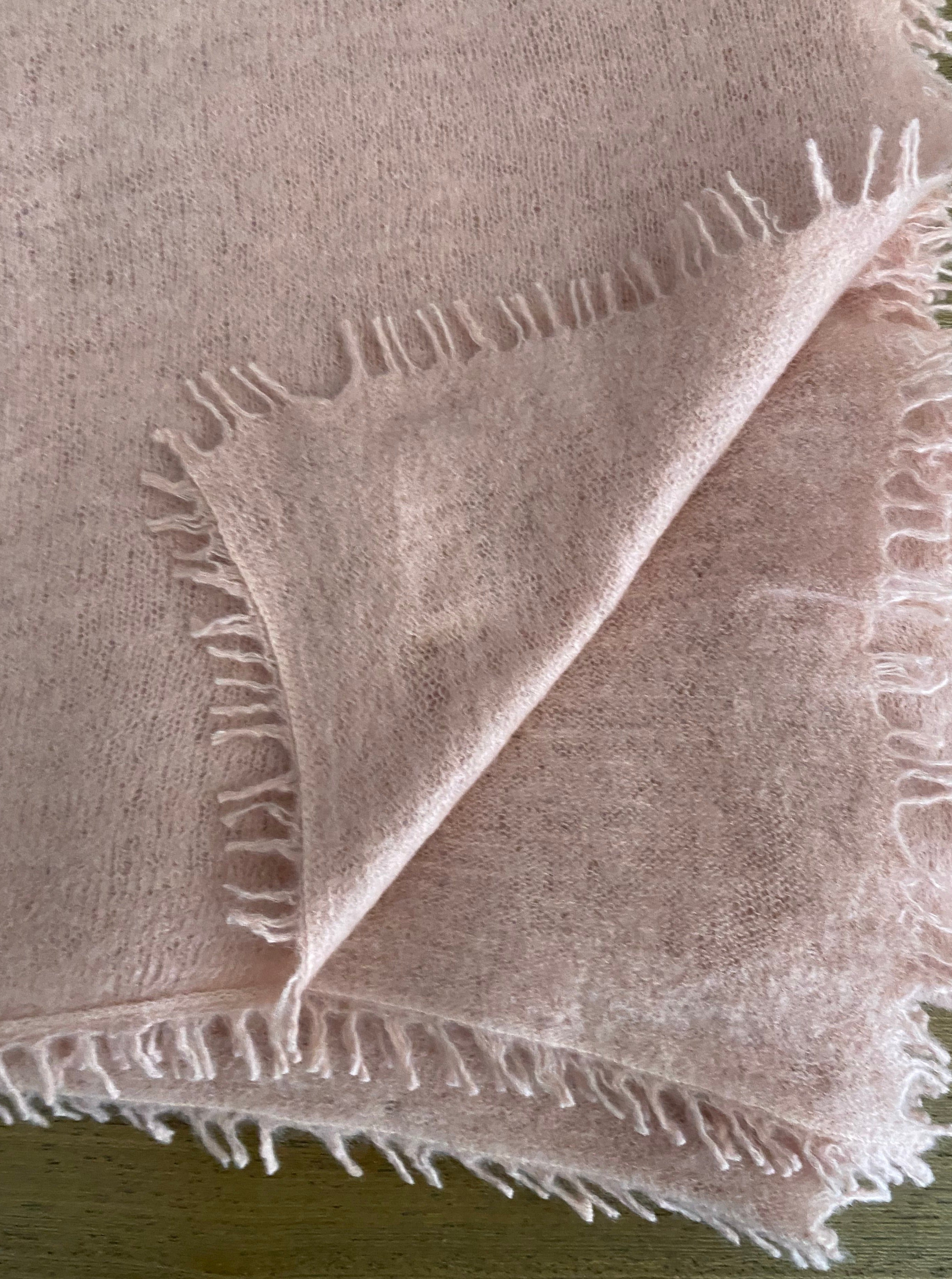 Cashmere and Wool Meru Scarf
