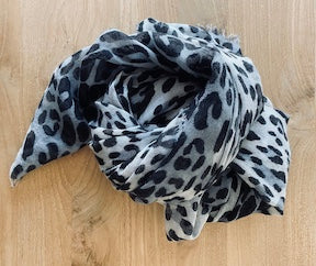 Cashmere Scarf Teresa Snow Leopard